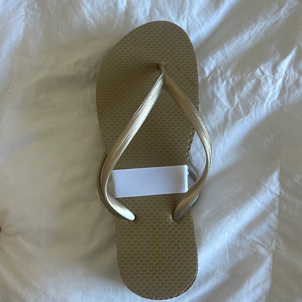 Old navy flip flops